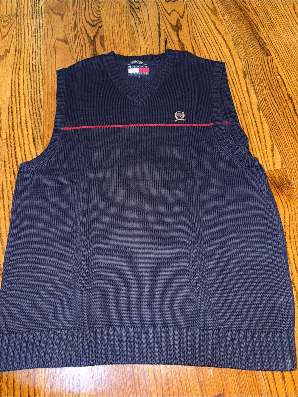 Tommy Hilfiger men’s V-neck navy sweater vest with red stripe small NWOT